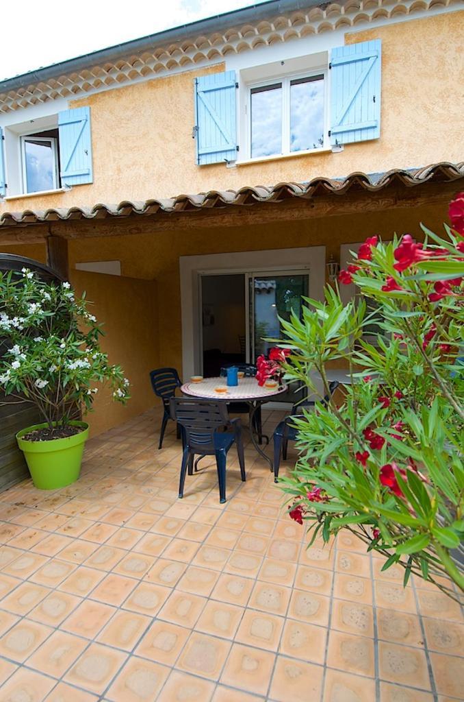 Gites La Bambouseraie ลาโบม ภายนอก รูปภาพ